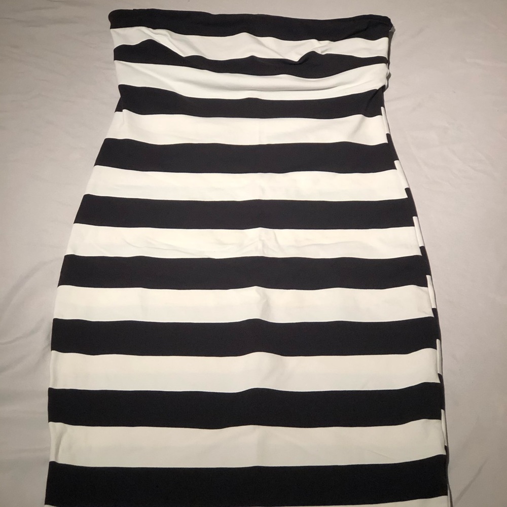 bebe strapless black and white midi dress